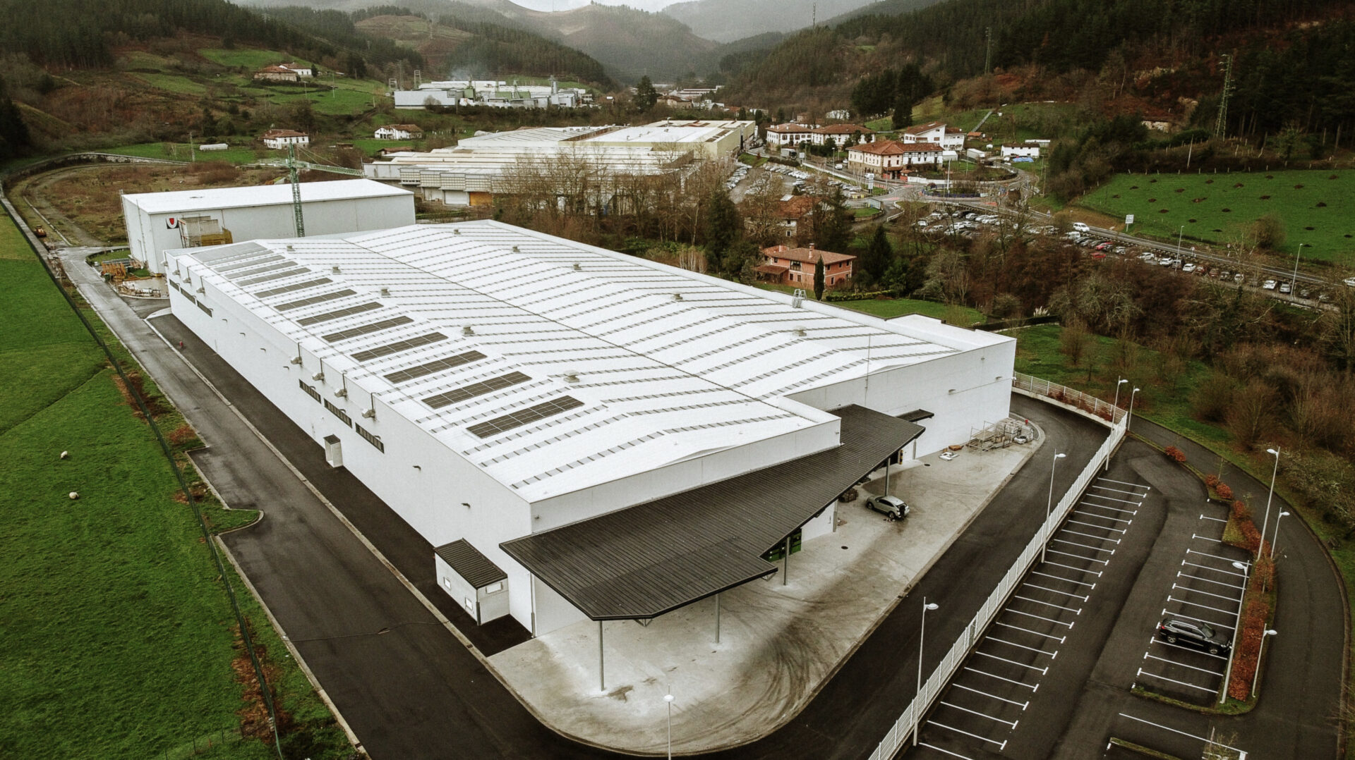 ONDOAN ejecuta las instalaciones de la nueva planta industrial de ULMA Agrícola en Oñati (Gipuzkoa)